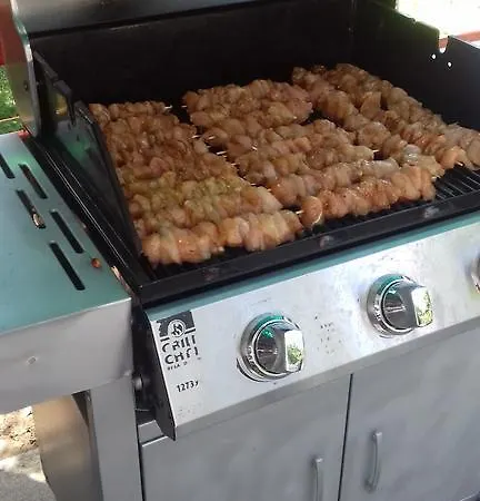 Apartmanhaz * زلاكاروس