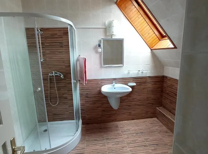 Apartmanhaz Apartment *