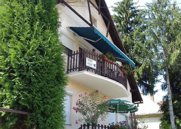 Apartment Apartmanhaz *